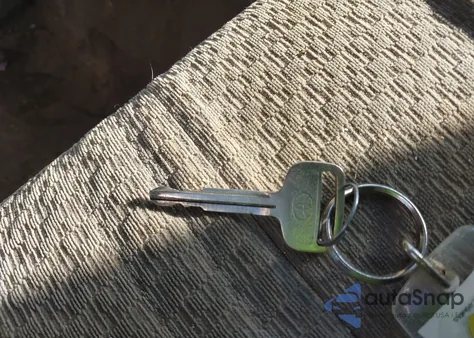 2006 Toyota Tundra Base V8 from USA, damaged, VIN 5TBJT32156S472924